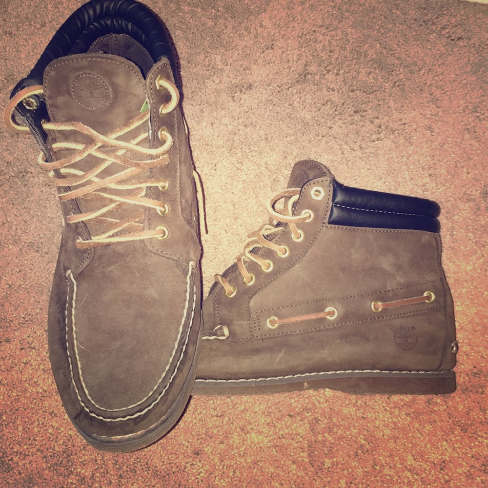 BARELY WORN size 11 M Timberland boots